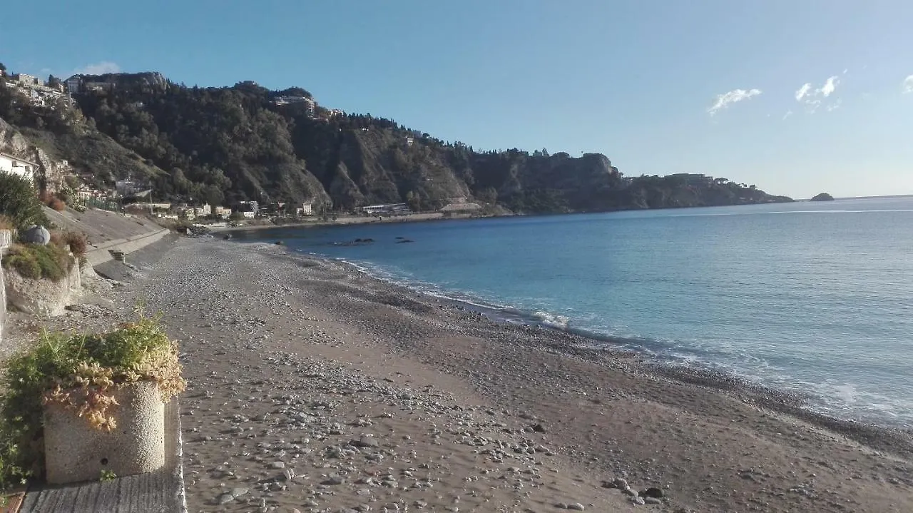 La Rosa dei Venti sul Mare Appartamento Taormina Italia